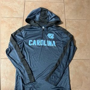 good condition UNC chapel hill pullover